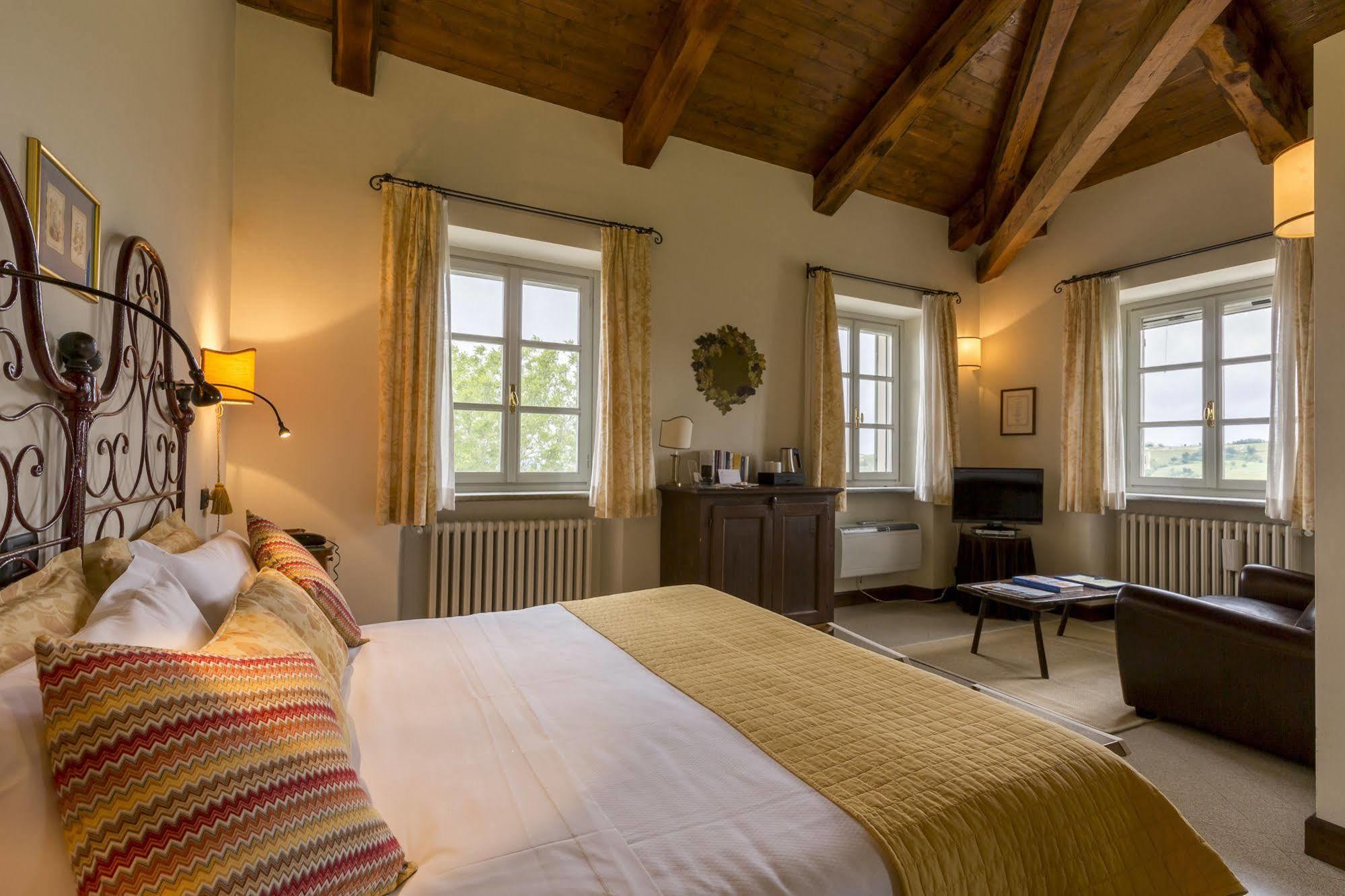 Locanda Del Pilone Alba  Zewnętrze zdjęcie