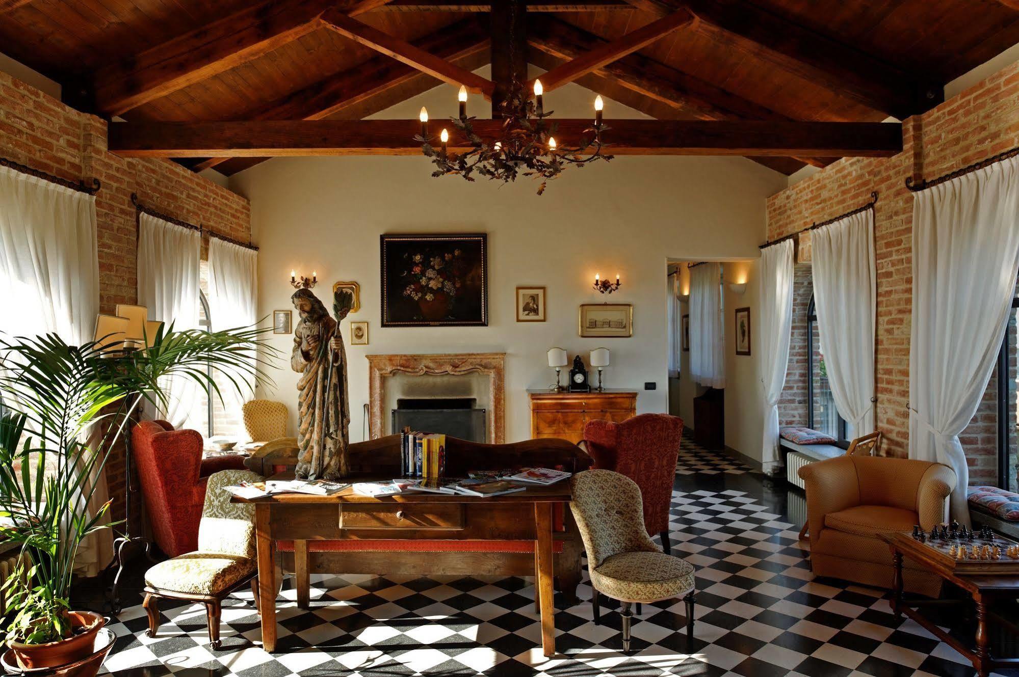 Locanda Del Pilone Alba  Zewnętrze zdjęcie